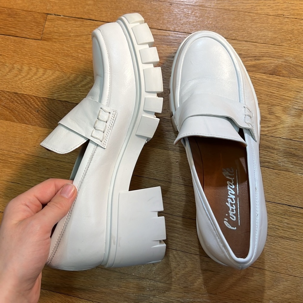 L’Intervalle Bourges White Leather Loafer